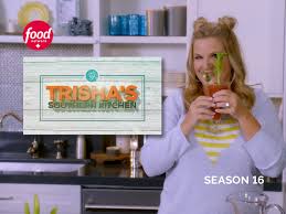 Trisha yearwood prepares southern style dishes. Prime Video Trisha S Southern Kitchen Season 16
