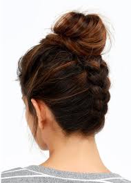 Son époux le prince albert et leurs jumeaux jacques et gabriella, sont en afrique du sud. Tresse Cheveux Long