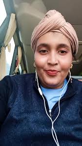 Exploring Hand Movements in Car Interior Settings