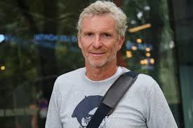 Le meilleur âge ghani et je sais de quoi je parle! Denis Brogniart Revele Sa Residence Atypique Sur Le Tournage De Koh Lanta 2021