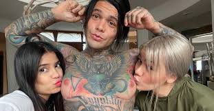 It's where your interests connect you with your people. Yeferson Cossio The Influencer Who Got Breasts To Meet A Challenge Revealed The Millionaire He Earns On Instagram Archyde