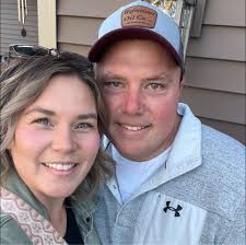 35/10/22 tire with 4" or 6" portals and 1.5 or 2" a-