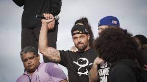 This is what's been happening right now in puerto rico! Puerto Rico Die Menschen Zusammen Mit Ricky Martin Und Verschiedenen Puertoricanischen Kunstlern Protestierten Vor Dem Kapitol Wer Weiss