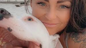 Amber Guidotti's Instagram, Twitter & Facebook