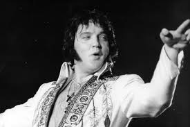 El histórico show final de Elvis: Su deteriorada apariencia física ya hacía  presagiar el fin - Guioteca