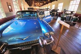 Wheels Through Time Museum In Maggie Valley Car Museum Antique Cars Car