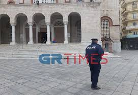 «δεν κρίνω τις κοπέλες που μένουν. 8essalonikh Emprhstikh Epi8esh Sthn Polykatoikia Ths Afrodiths Latinopoyloy Grtimes Gr