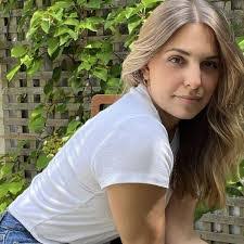 Irina Lerner's Instagram, Twitter & Facebook