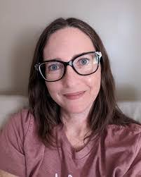 Heather Ash's Instagram, Twitter & Facebook