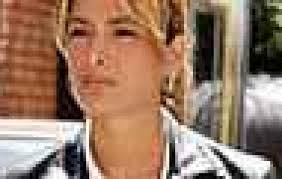 Arka sokaklar'ın usta oyuncusu zafer ergin'in kızı ve torunu ile olan fotoğrafı sosyal medyada büyük beğeni aldı. Riza Baba Nin Kizi Rehin Aliniyor Arka Sokaklar 36 Bolum