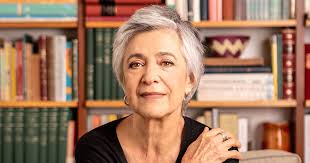 Laura de Mello e Souza vence o Prêmio Internacional de História : Revista  Pesquisa Fapesp