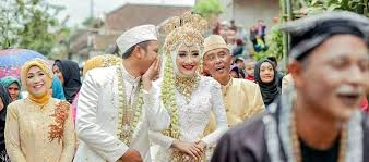 Ornamen bambu untuk pengantin sunda via ndikhome.com. Update Harga Dekorasi Resepsi Pernikahan Di Rumah Daftar Harga Tarif