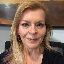 Amy Matherly's Instagram, Twitter & Facebook