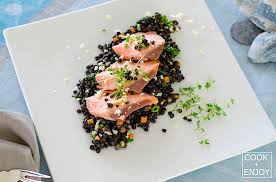 Belugalinsensalat Mit Stremellachs Cook Enjoy Rezept Lebensmittel Essen Kochen Und Geniessen Salat