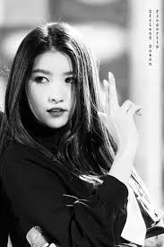 pin by yuni chimie on sowon gfriend hair styles dreadlocks beauty