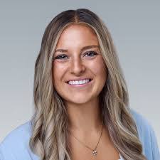 Rebecca Eichelberger's Instagram, Twitter & Facebook