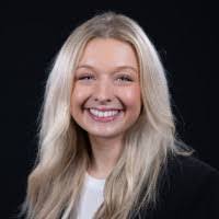 Kendal Smith's Instagram, Twitter & Facebook