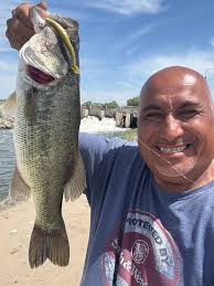 Mendota Delta Canal hitting good