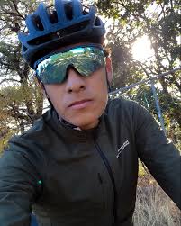 Aveces toca solo en mi dimensión