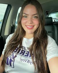 Mucho Más que una Cara Bonita. La Suplente Más Linda de Rufina Alfaro  ¡También Trabaja Duro!