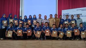 Apbn telah mengalokasikan 20% untuk pendidikan setiap tahun, namun pendidikan dasar masih didanai dengan apbd (dana bos). Disdikbud Aceh Besar Latih 286 Operator Sd Dan Smp Ini Tujuannya Serambi Indonesia
