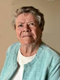 Anne Gandy's Instagram, Twitter & Facebook