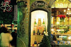 Tuhan #yesus #natal selamat menonton video tentang kelahiran tuhan yesus sang juruselamat manusia. Panduan Lokal Untuk Natal Dan Tahun Baru Di Barcelona 2021