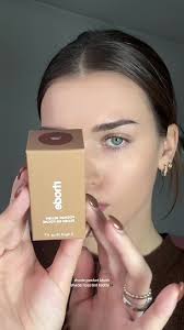 Every girl need rhode pocket blush in toasted teddy 🤎🐻 @rhode skin  #rhodeskin #rhodepocketblush #makeup #beautytok #makeuptryon