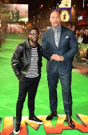 In fact, the people asking how tall is comedian kevin hart are looking for that. Kevin Hart Goes Casual On Green Carpet At Jumanji Premiere Daily Mail Online