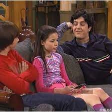 Drake's unhappiness over having to share a room with josh is assuaged upon discovering that his new stepbrother has access to the secret thoughts of the. Drake Josh Podcast 21 Drake And Josh Inn By The Harbor Boys