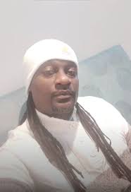 Hi for those who are looking for a serious relationship, I am a single mom  from the Philippines, I'm here just pm me and let's talk🫰🏻😊