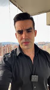 ME RINDO (CARTA DEDICADA A LOS SIGUIENTES) mis Hijos, o quizá otros. ✏️  Muchachos Jeremías y Thiago, quizá llegarán a ver este video y esta carta,  quizá yo esté, quizá no, los amo, y amo lo que son, ...