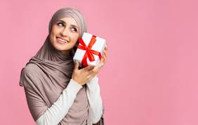 But we're here to help you find unique gifts for your wife and make your next holiday or birthday extra special. Top 20 Best Gifts For Her Uae Dubai Gifts For Wife Sister Or Friend 2020