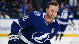 Find out the latest on your favorite nhl players on. Lightning S Steven Stamkos To Miss Six To Eight Weeks