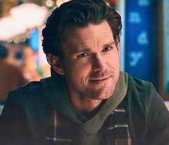 Happy Thanksgiving to Hearties everywhere—we're so thankful you are a part  of our When Calls the Heart community! 🦃💝