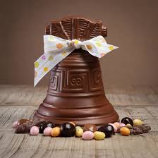 Cloche De Paques Chocolat Chocolat Paques D Lys Couleurs