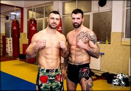 Si bogdan este un celebru kickboxer. LuptÄƒtorul Andrei Stoica ParticipÄƒ La Ferma Cu Ce Ganduri IntrÄƒ Mister Ko In CompetiÈ›ia DurÄƒ De La Pro Tv Nu ExistÄƒ Pentru Mine SÄƒ RenunÈ›