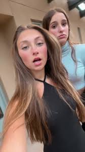 ella webb (@ellawebb_)