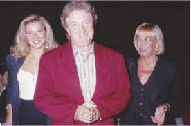 Anna iguero, interpretata da melinda page hamilton, doppiata da tiziana avarista: E Morto Gianfranco D Angelo L Attore E Comico Avrebbe Compiuto 85 Anni Il 19 Agosto Dagospia