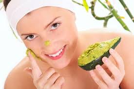 Gesichtsmaske selber machen mit avocado. Gesichtsmaske Mit Avocado Selber Machen Rezept Und Anleitung Haut Und Haar Frauen Fitness Motivation Masken Selber Machen