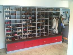 Garage Shoe Storage And As Long As No Spiders Build A Home In My Shoe I Love This Idea Schrank Schuhablage Ikea Schuhablage Schuhaufbewarung