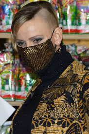 The monaco royal family, and the house of grimaldi, consists of albert ii of monaco, sovereign prince of monaco, his wife charlene, princess of monaco and their children twins. Charlene De Monaco Pasa De Nuevo Por Quirofano
