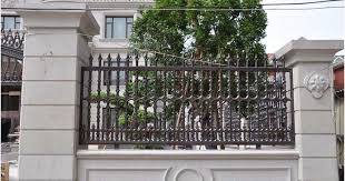 Begitu pula dengan desain pagar, ada yang sangat cantik dan ada pula yang sangat unik. Kumpulan Desain Pagar Rumah Klasik Minimalis Desain Gambar Contoh Model Desain Pagar Rumah Bernuansa Klasik Desain Pagar Modern Ide Pagar Murah Desain Pagar
