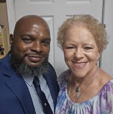 Happy 4 Years of Marriage 💍 💍🌻🌻🌻 Cheers 🥂 to new beginnings!! I'm so  thankful for every moment with such an amazing all-around person!  #bestwifeever #bestfurmomever