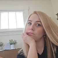 Rachel Fine's Instagram, Twitter & Facebook