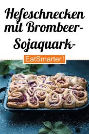 Hefeschnecken Mit Brombeer Sojaquark Fullung Rezept Rezepte Hefeschnecken Lebensmittel Essen