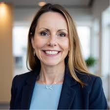 Today is my last day in the Civil Service. Feels very strange to be handing  in my laptop at the same place I started in 8 years ago, a nervous but  excited