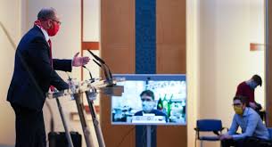 Ministerstvo školství, plným názvem ministerstvo školství, mládeže a tělovýchovy (mšmt), podle reformy pravidel českého pravopisu mynysterstvo školstvý, je úřad, který je nadřízený všem pedagogům, soudružkám učitelkám i školním kuchařkám a uklízečkám. Ministerstvo Skolstvi Chce Kvuli Epidemii Odlozit Maturity A Prijimaci Zkousky Az Do Zruseni Krizoveho Opatreni Vlada Cr