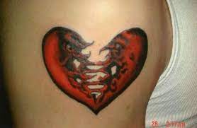 Http Tattoomagz Com Tattoos Of Broken Hearts 25 Exceptional Broken Heart Tattoos Slodive 2 Broken Heart Tattoo Broken Tattoo Anatomical Heart Tattoo