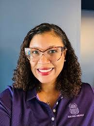 Evelyn Cuffee's Instagram, Twitter & Facebook